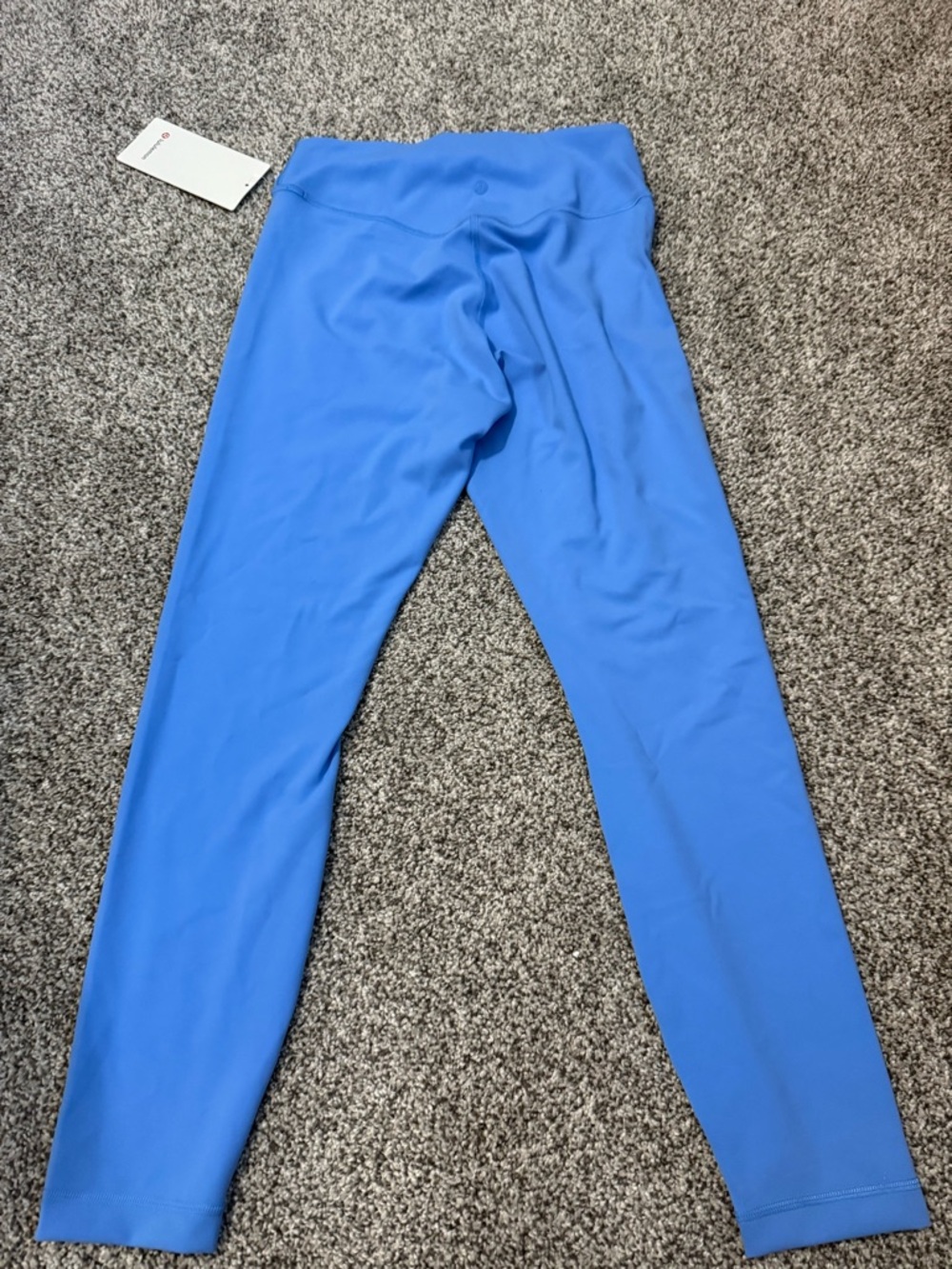 Lululemon Women's Ankle-Length Performance Leggings in Sky Blue size 8